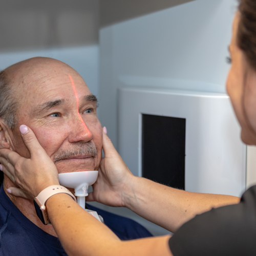 A male patient getting a ct scan at dr felts office chattanooga tn chattanooga periodontics dental implants